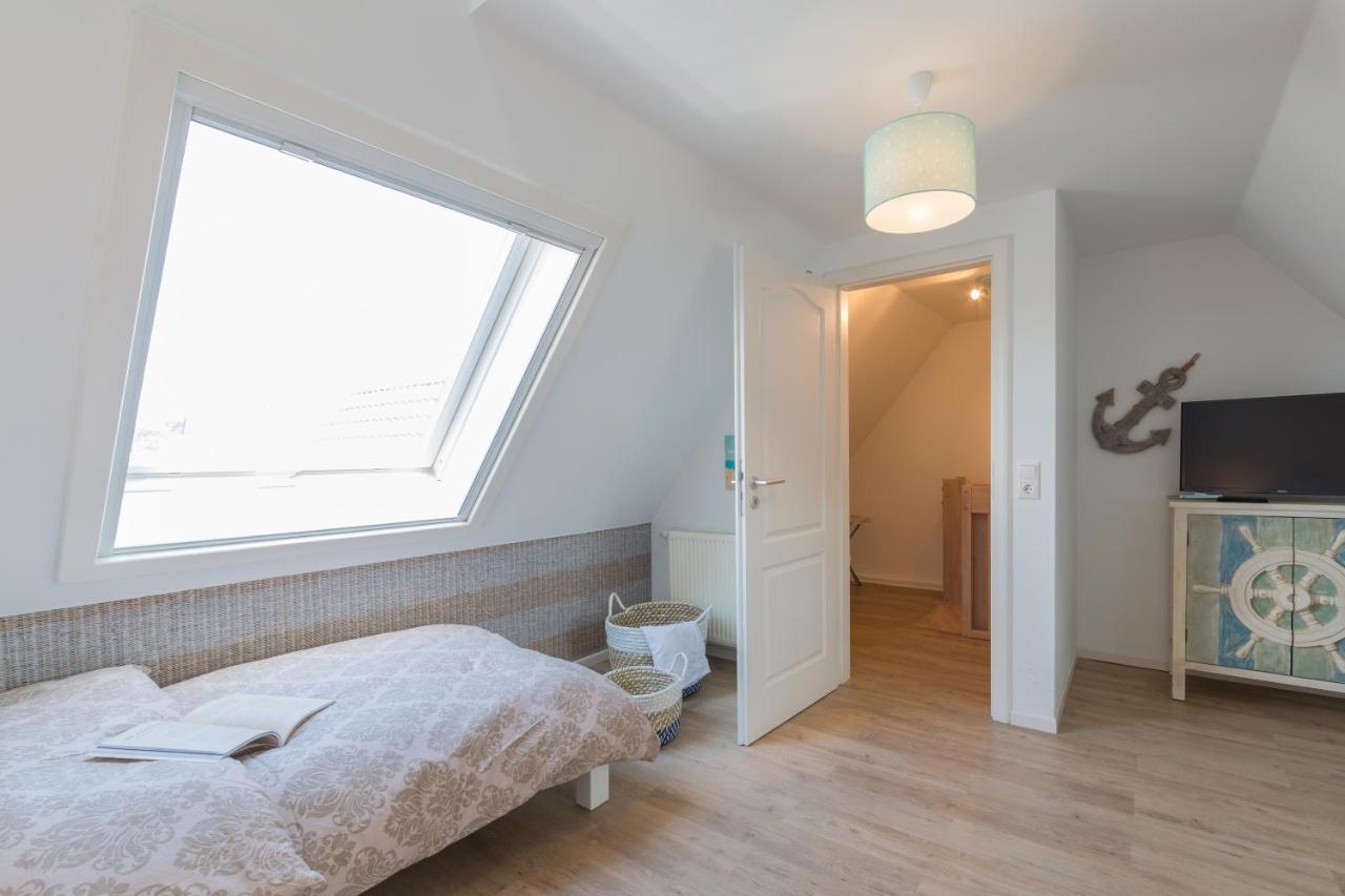 Ferienwohnungen Haus Am Strand Zingst Exterior foto